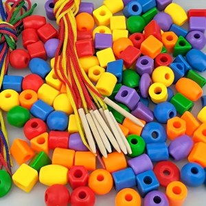 Jouet éducatif en perles à enfiler pour le développement de la motricité fine - - Ensemble pièces avec des cordes à lacer, 20 pieces