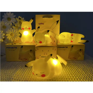 Lot 55 carte pokémon + Veilleuse PIKACHU + Montre Spiderman