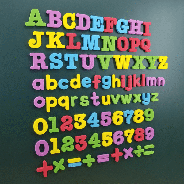 104 Lettres de l’alphabet et chiffres à aimants, jouets éducatifs pour enfants, bébé maternelle enseignement précoce matériel pédagogique.