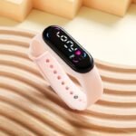 1pc Montre intelligente pour enfants avec écran LED, série de couleurs bonbons mignonne, – Image 10
